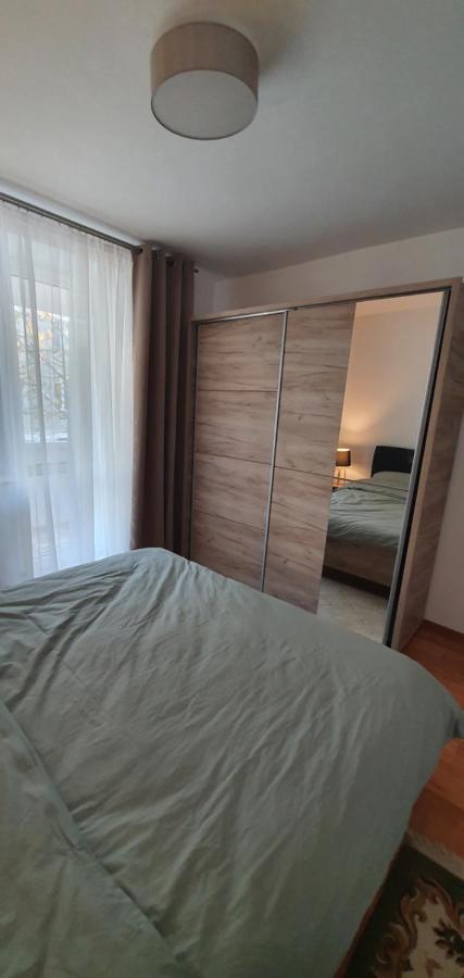 Apartament Chaplins 3 Camere Пьятра-Нямц Экстерьер фото